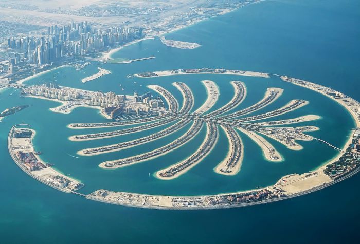 Картинка Пальма Джумейра (Palm Jumeirah), фото с высоты, Дубай ОАЭ