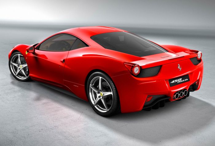 Картинка крутая машины, красная Ferrari 458 вид сзади